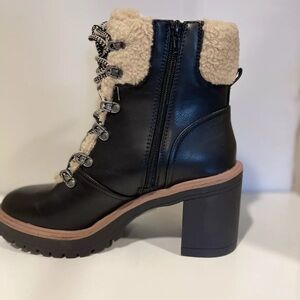 DV by Dolce Vita® Jyll Boots. Black & Tan Lace Up Boots 9.5 Women's New